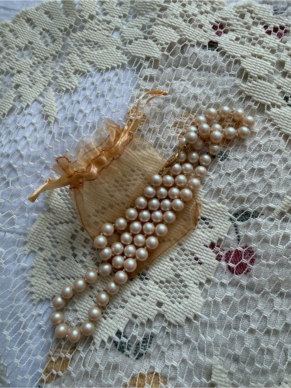Classic Pearl Necklace in Champagne Cream